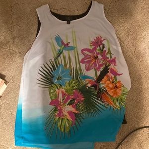 1X Worthington Woman Summer Hawaiian inspired tank top with Bird accents!!